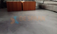 Naadloze vloer betonlook vloer woonkamer project Heteren De Spaan Microcement Microbeton