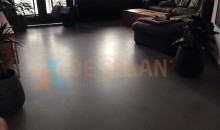 Naadloze vloer betonlook vloer woonkamer project Heteren De Spaan Microcement Microbeton