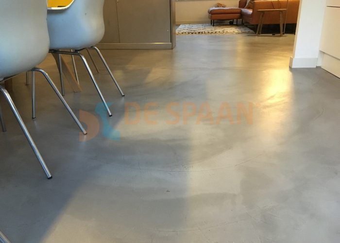 Gietvloer Betonvloer Haarlem Amsterdam Naadloze Woonvloer Microcement 